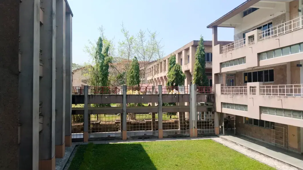 IIT Guwahati Academic building photo 3